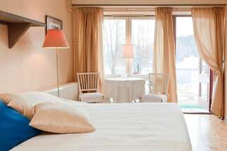 Отель Lossiranta Lodge Савонлинна Двухместный номер с 1 кроватью или 2 отдельными кроватями-16